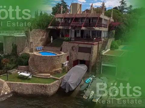 Casa en Venta en Villa Del Lago, USD 700.000