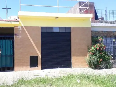 Victorino De La Plaza 100