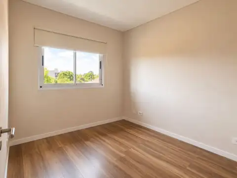 Departamento en Alquiler con 2 cocheras