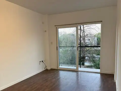 Muñoz 900, Piso 1