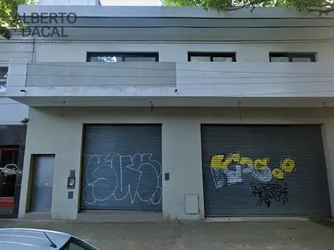 Local amplio en La Plata