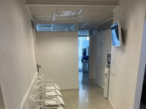 Oficina en Venta con 1 cochera