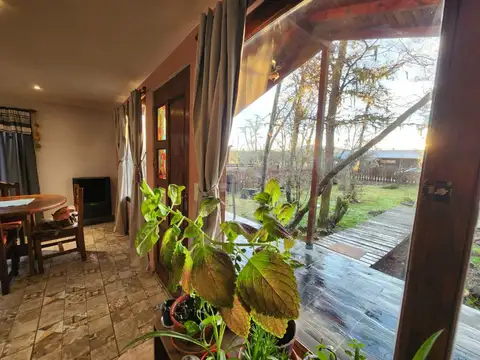 COMPLEJO DE DOS CABAÑAS CON VISTA AL LAGO FAGNANO