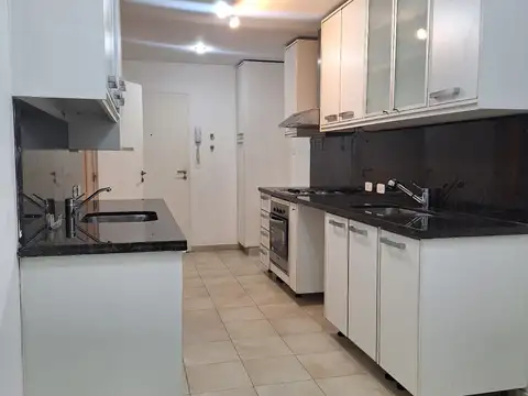 Departamento en Alquiler con 1 cocheras