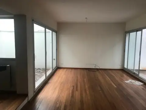 Depto Tipo Casa 3 ambientes con 3 baños