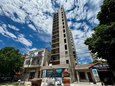 Cochera a estrena en Caseros Centro