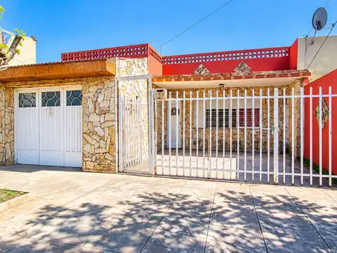 VENTA CASA 3 AMBIENTES VILLA LUZURIAGA
