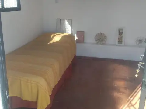 Depto Tipo Casa en Venta en Pompeya, USD 116.000