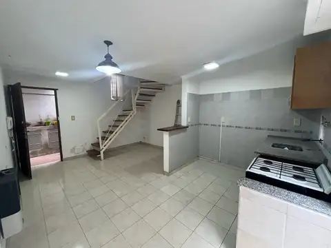 Depto Tipo Casa en Venta 20 años