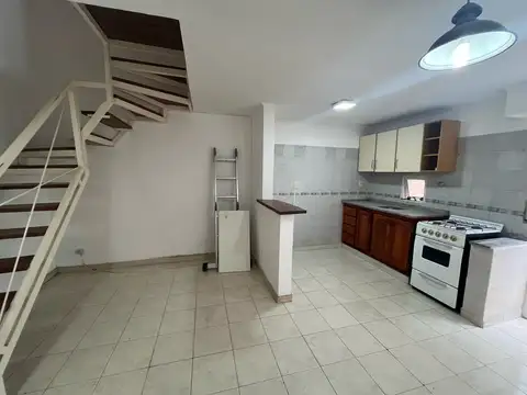 Depto Tipo Casa en Venta al Oeste