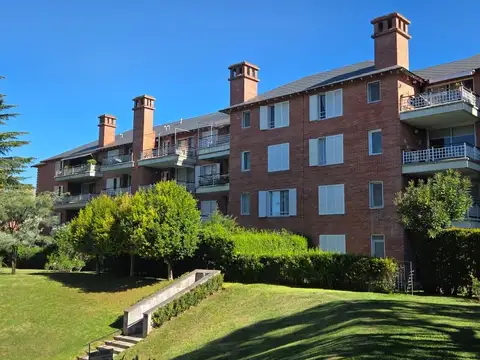 Departamento en Alquiler en Jardines De San Isidro, USD 1.100