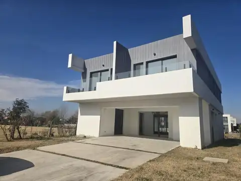 Venta Casa 6 Amb Al Río con Amarra Propia Barrio El Canal Villanueva Tigre