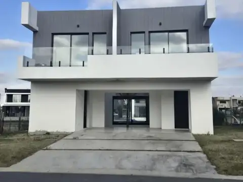 Venta Casa 6 Amb Al Río con Amarra Propia Barrio El Canal Villanueva Tigre