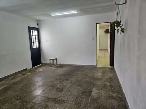 Casa 2 ambientes con 1 baño