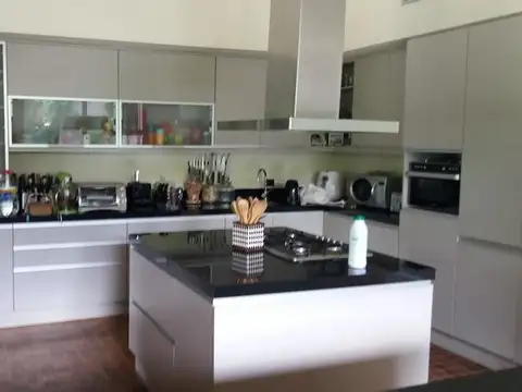 Terreno en Venta en City Bell, USD 3.500.000