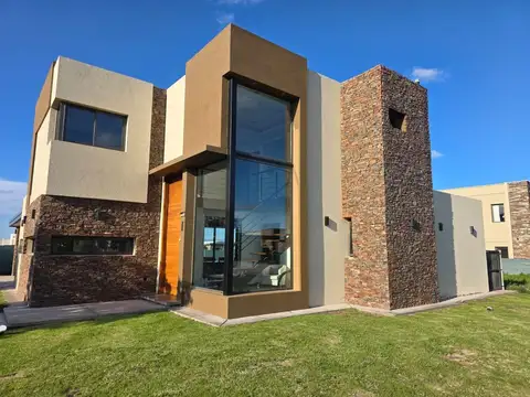 Venta de casa B° privado Gran Boedo. Lujan-6 amb