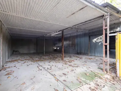 Galpon en Venta 8  mts Frente