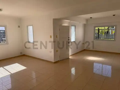 Casa en Alquiler de 3 dormitorios