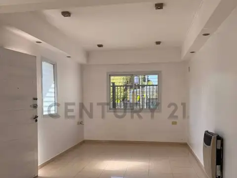 Casa en Alquiler en Jose Hernandez, $ 1.200.000