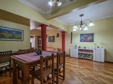 Depto Tipo Casa 5 ambientes con 3 baños