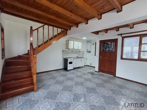 Duplex amplio y luminoso con vista al canal de Beagle