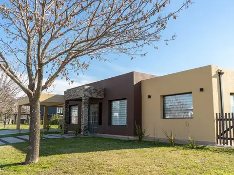 Casa en Venta en Countries y Barrios Cerrados en Escobar, Partido de Escobar