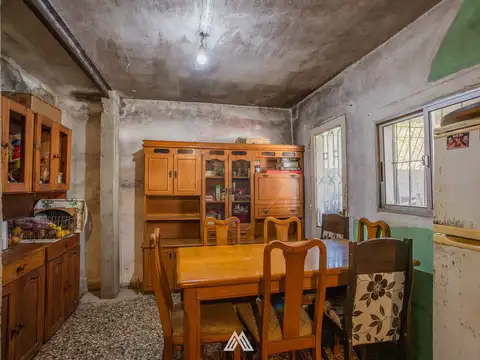 Casa en Venta con 3 cocheras