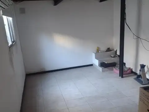 Depto Tipo Casa en Alquiler en Villa Riachuelo, $ 850.000