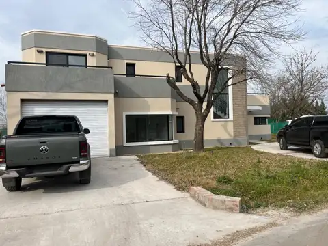 Casa en Venta en El Nacional Club De Campo, USD 420.000