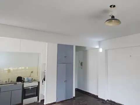 Amplio Monoambiente en Caballito