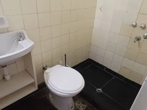 Amplio Monoambiente en Caballito