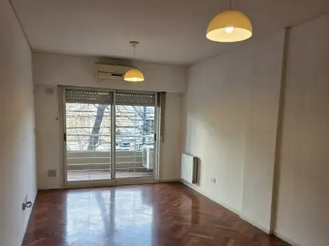 Avenida Directorio 1600, Piso 2
