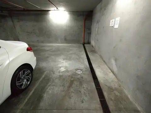 Cochera en  Alquiler en La Plata