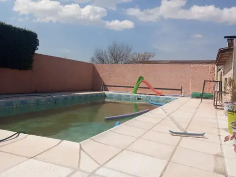 Casa en Venta en Juana Koslay, USD 160.000