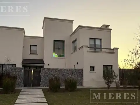 Casa en San Gabriel en Alquiler a la Laguna