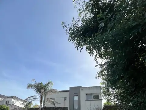 CASA EN VENTA "HARAS SANTA MARIA"