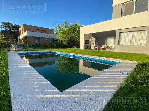 Casa 4 ambientes en Pilar del Este - Alquiler temporal