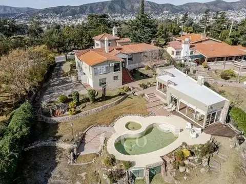 Casa en Venta de 5 dormitorios