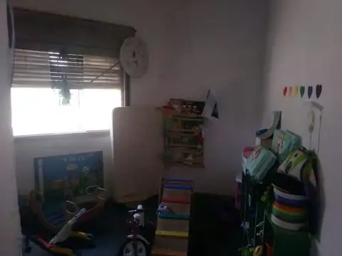 Casa 8 ambientes con 5 baños