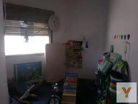 Casa 8 ambientes con 5 baños
