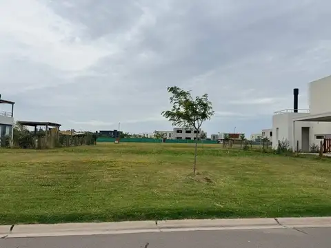 LOTE EN VENTA RIBERAS PTOS DEL LAGO ac.perm.FINANC