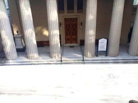 Oficina en Venta 68 años