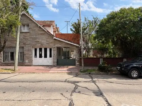 Casa en Venta en Olivos Maipu/Uzal, USD 300.000