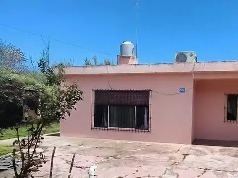 Casa en alquiler a cuadras de la autopista