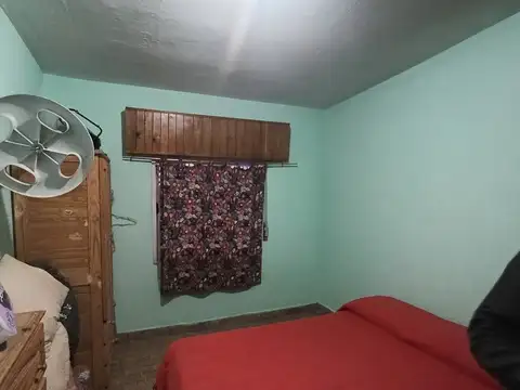 Casa 4 ambientes con 1 baño