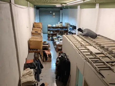 LOCAL/DEPOSITO EN VENTA-EMILIO LAMARCA 900