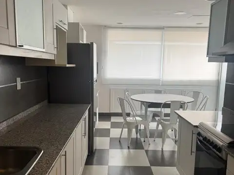 Departamento en Alquiler de 3 dormitorios