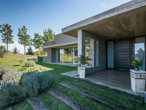 Casa en Venta en Barrio Cerrado Costa Esmeralda, USD 290.000