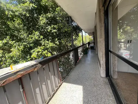 Departamento 4 ambientes con 2 baños