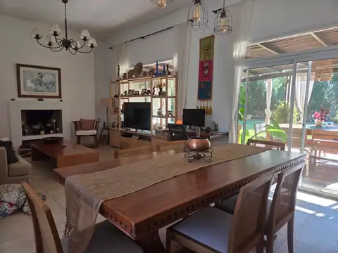 Casa en Alquiler de 3 dormitorios